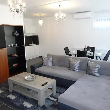 Sole شقة فندقية Balatonboglár